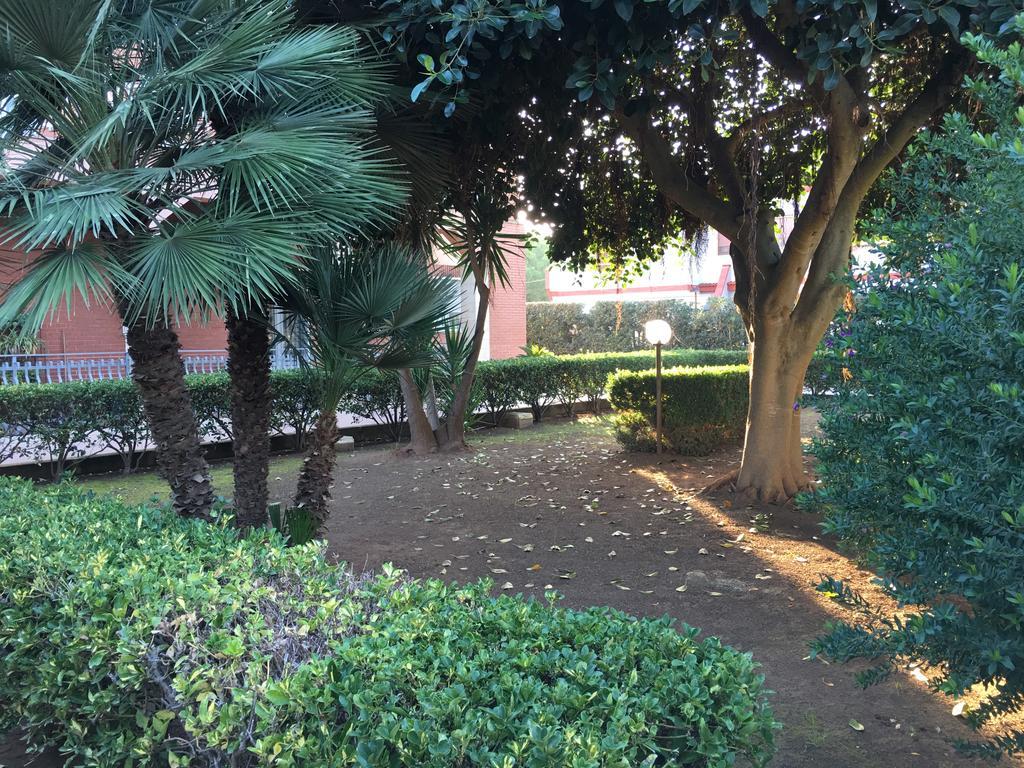 Hibiscus Hotel Taranto Exterior foto